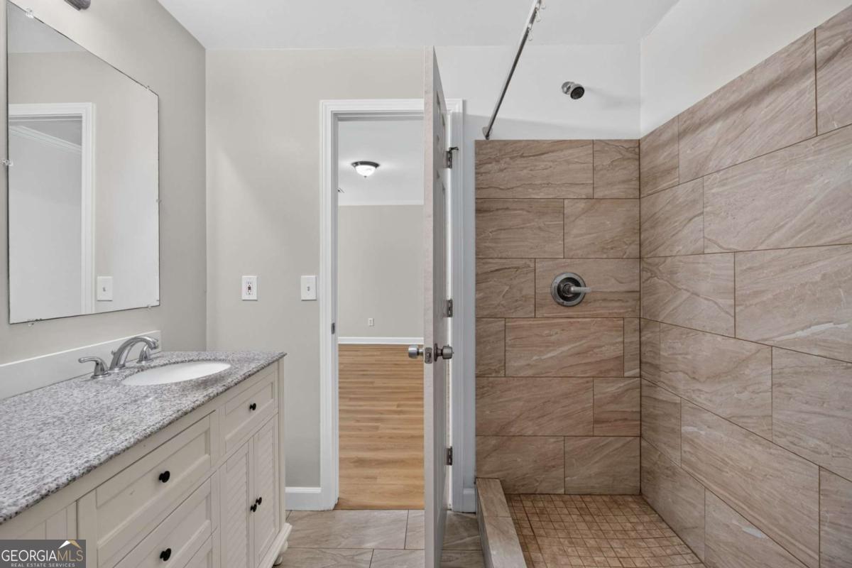 2141 Valley Oaks Drive Se Property Photo 24