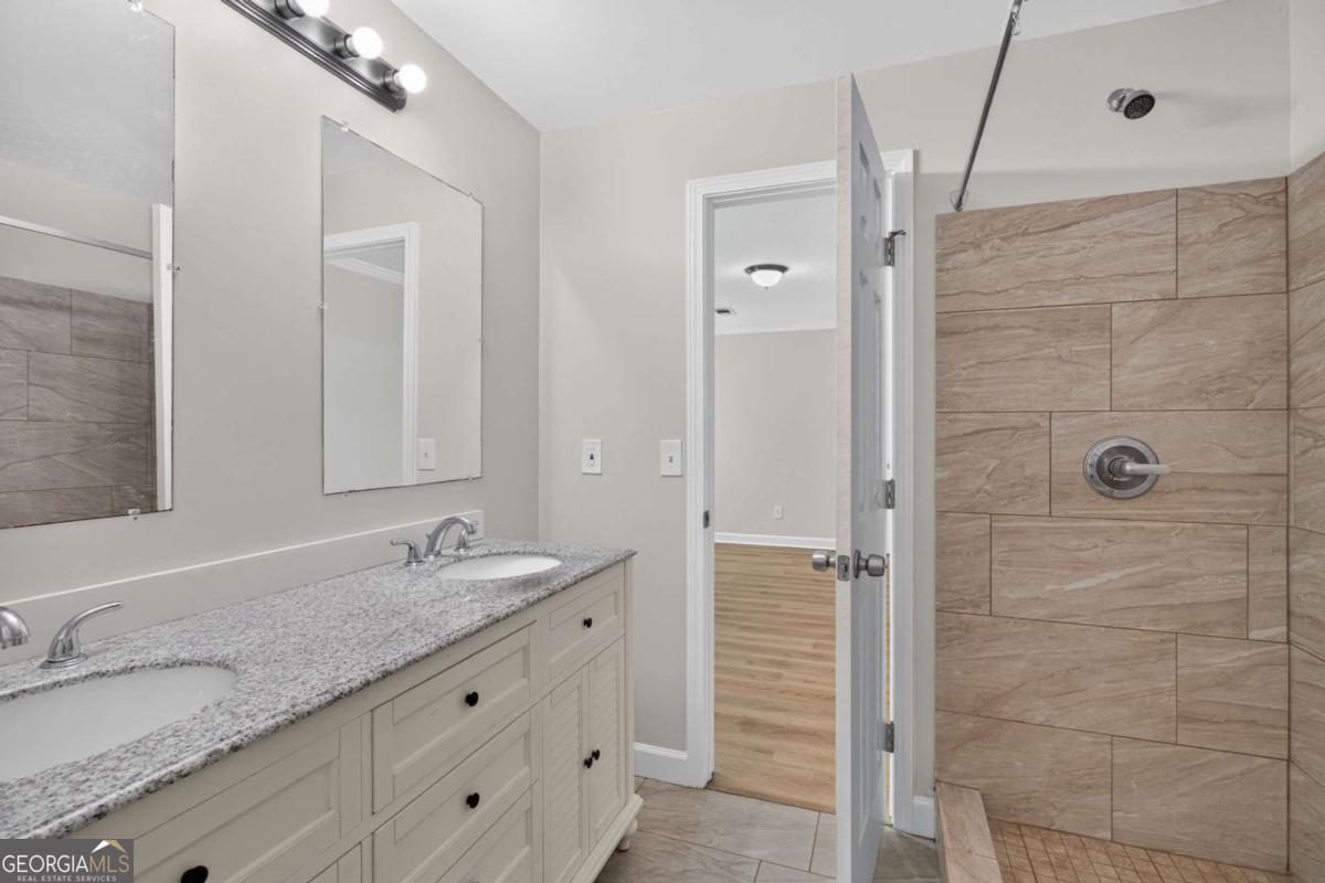 2141 Valley Oaks Drive Se Property Photo 25