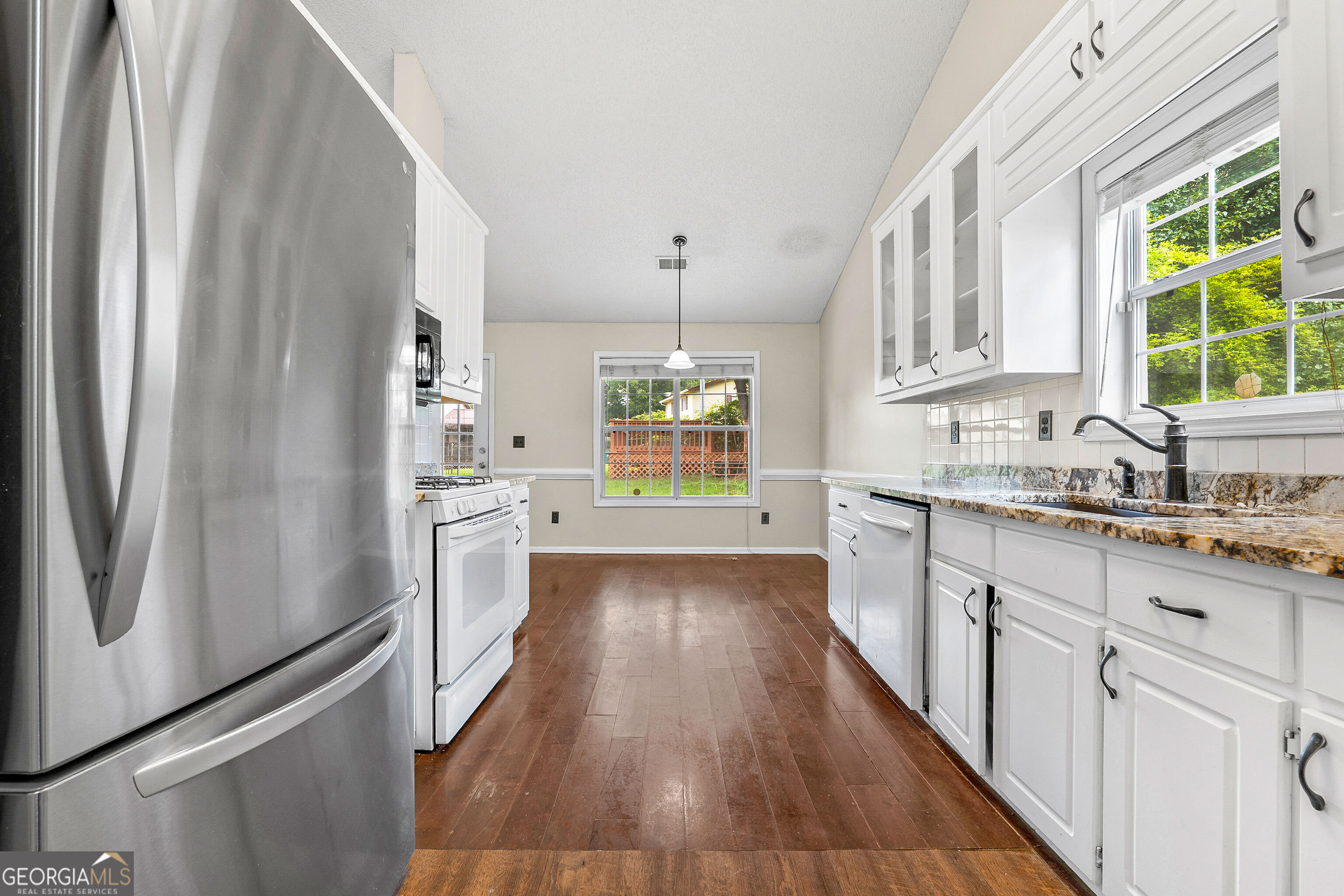 1909 Portwest Way Property Photo 3