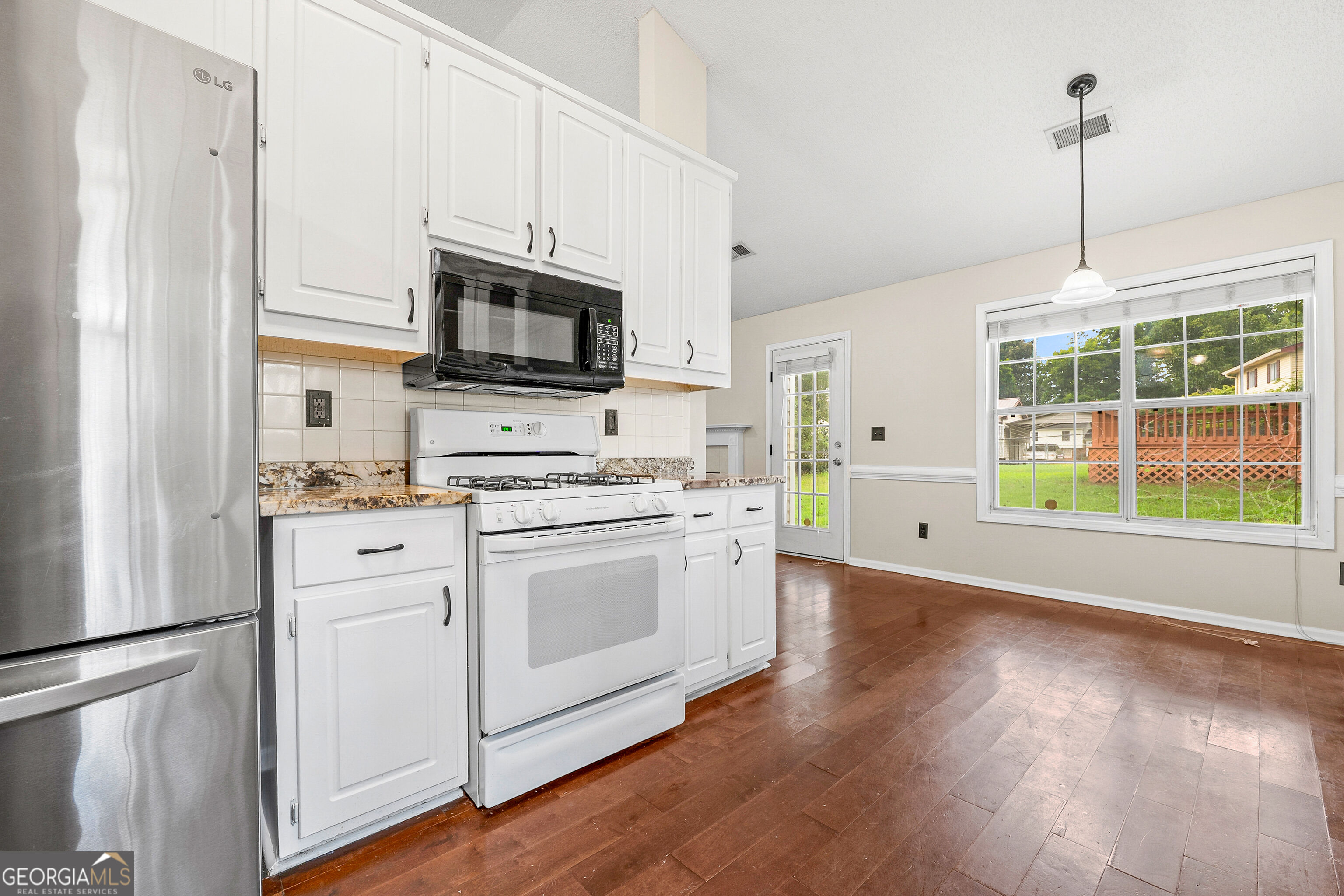 1909 Portwest Way Property Photo 4