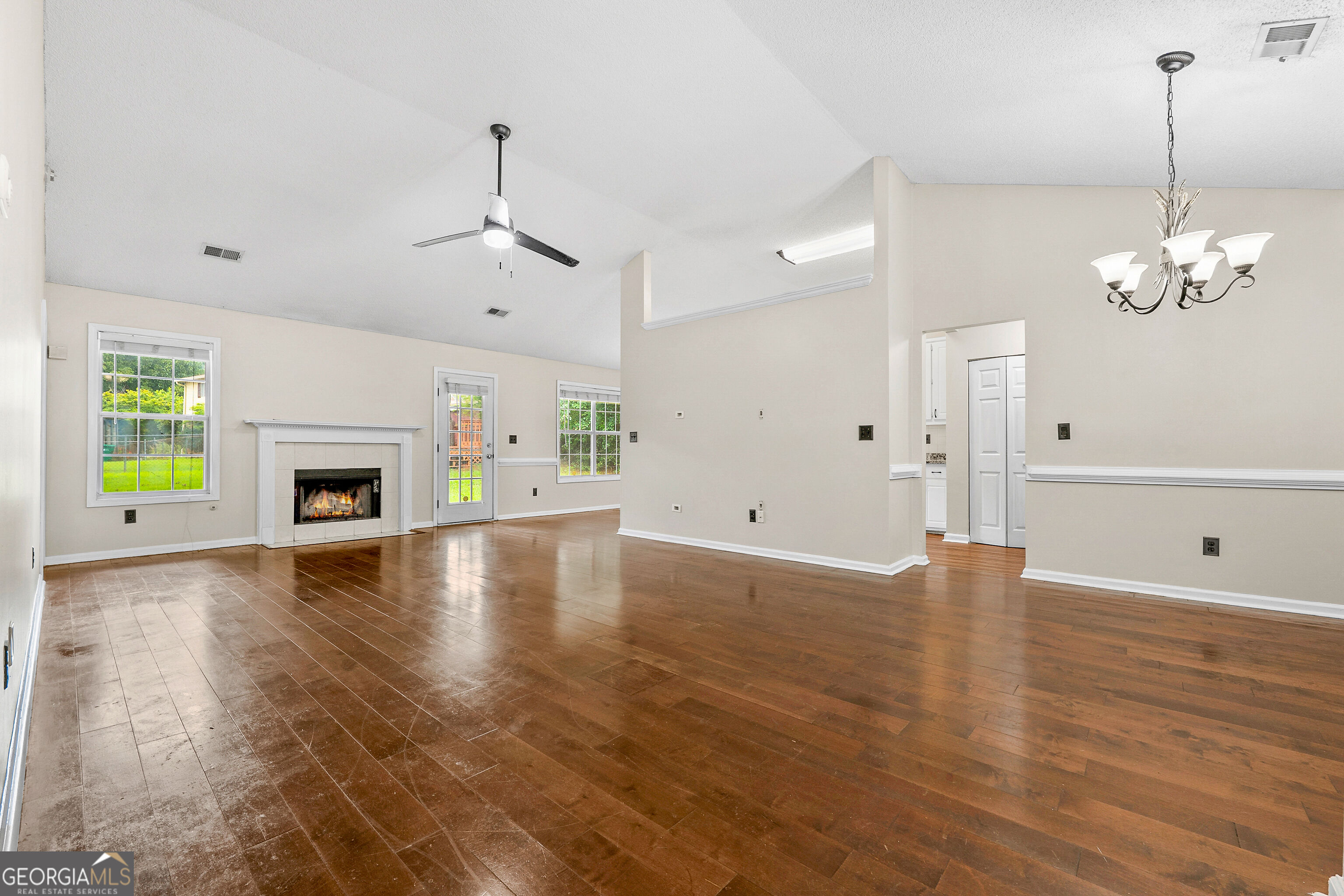 1909 Portwest Way Property Photo 9