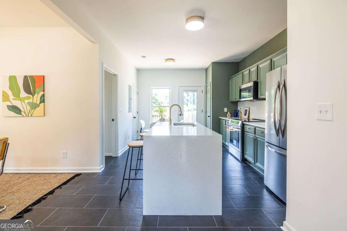 244 Milton Avenue Se Property Photo 9