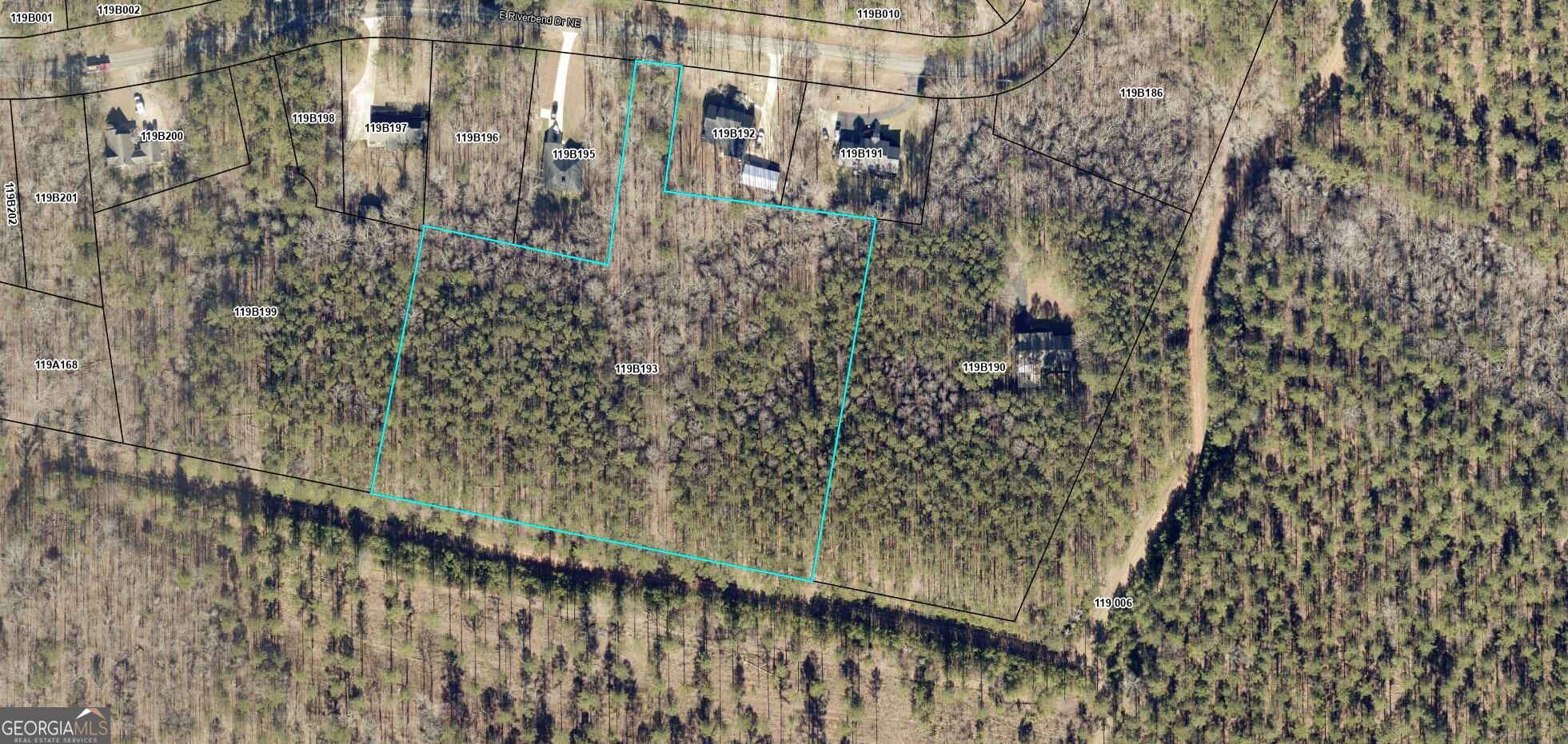 290 E Riverbend Property Photo 5