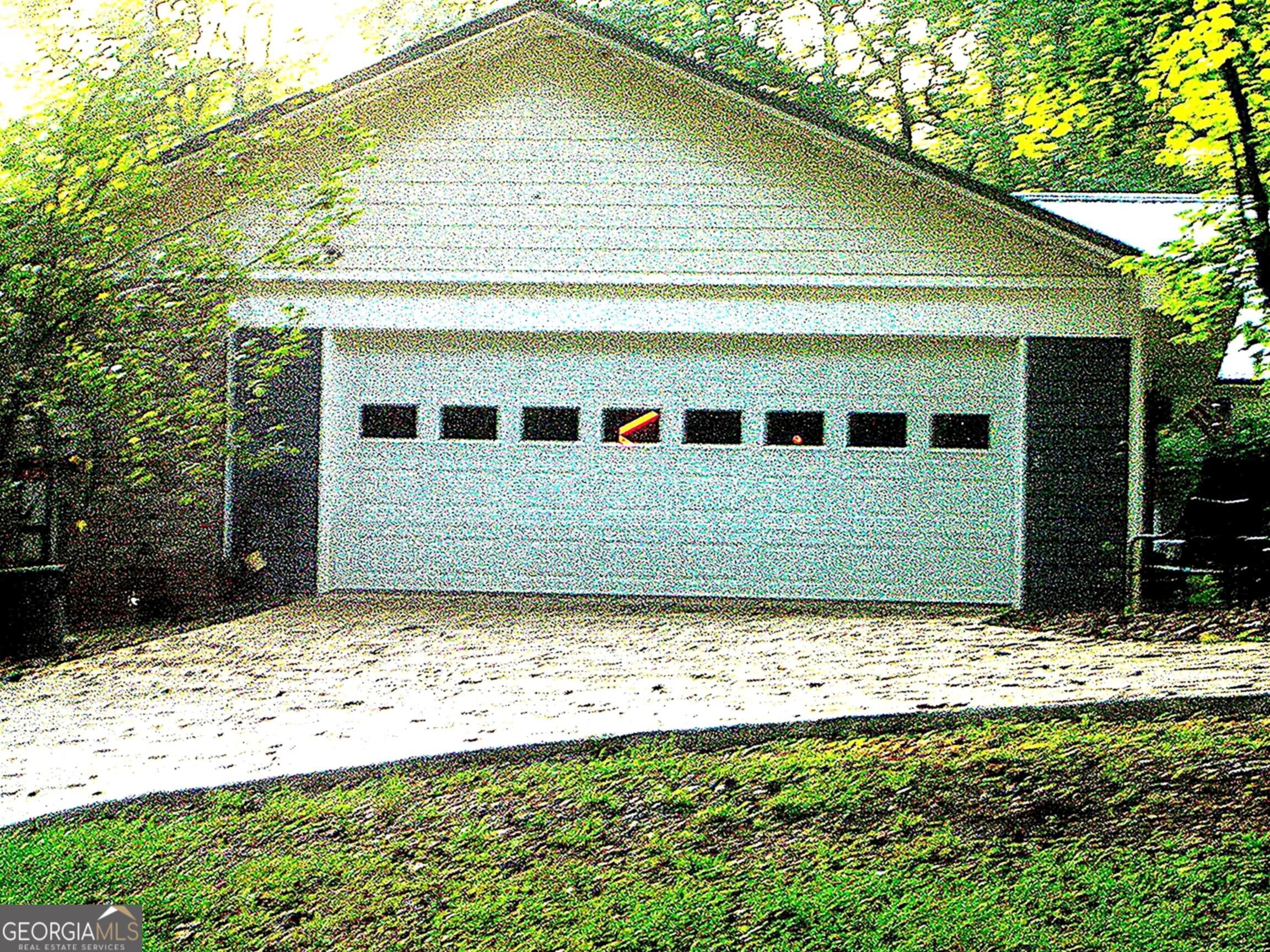 112 Peach Circle Property Photo 3