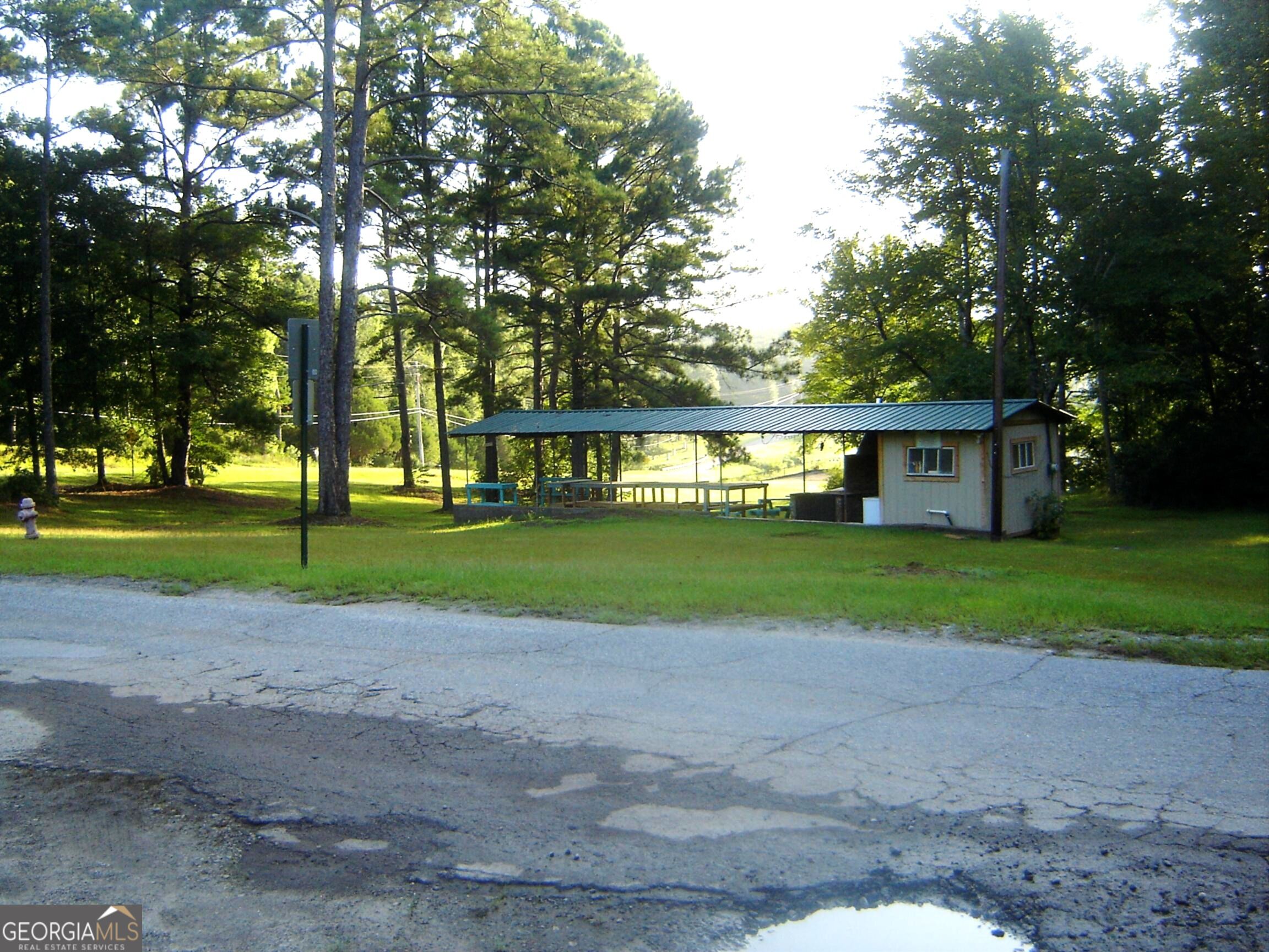 112 Peach Circle Property Photo 12