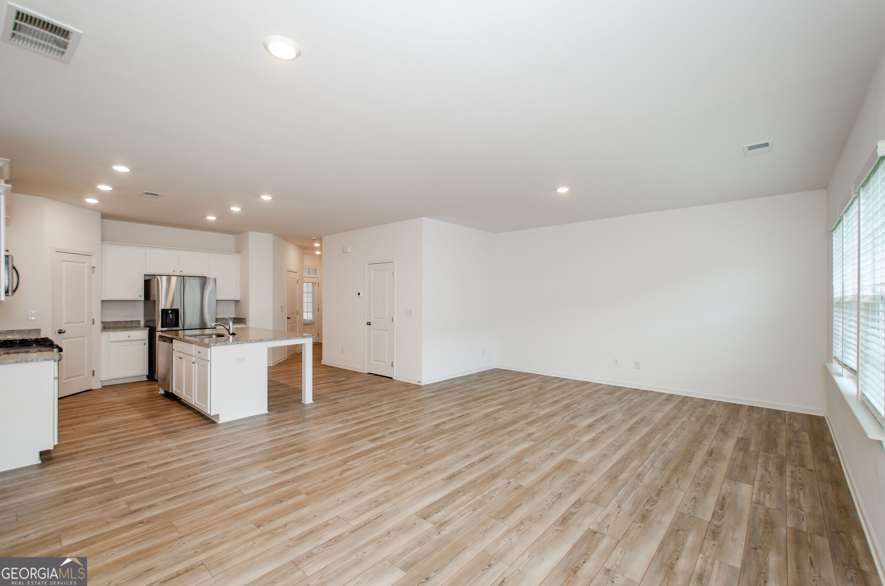 1946 Frisco Way Property Photo 6