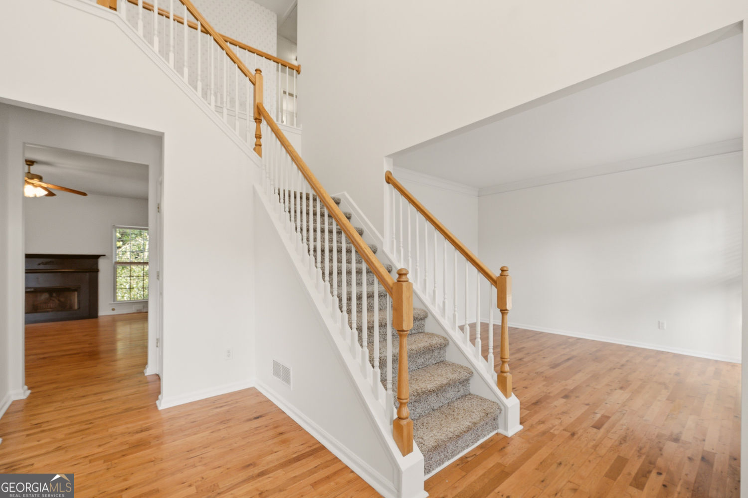 3211 Seneca Farm Lane Property Photo 6