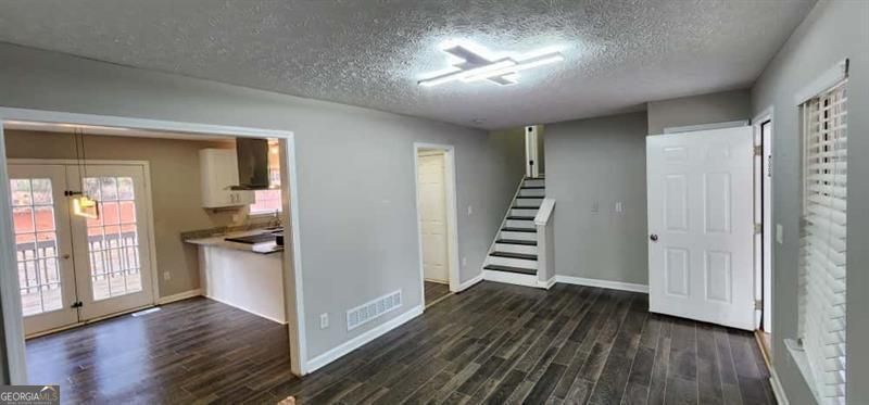 4872 Lewis Road Property Photo 6