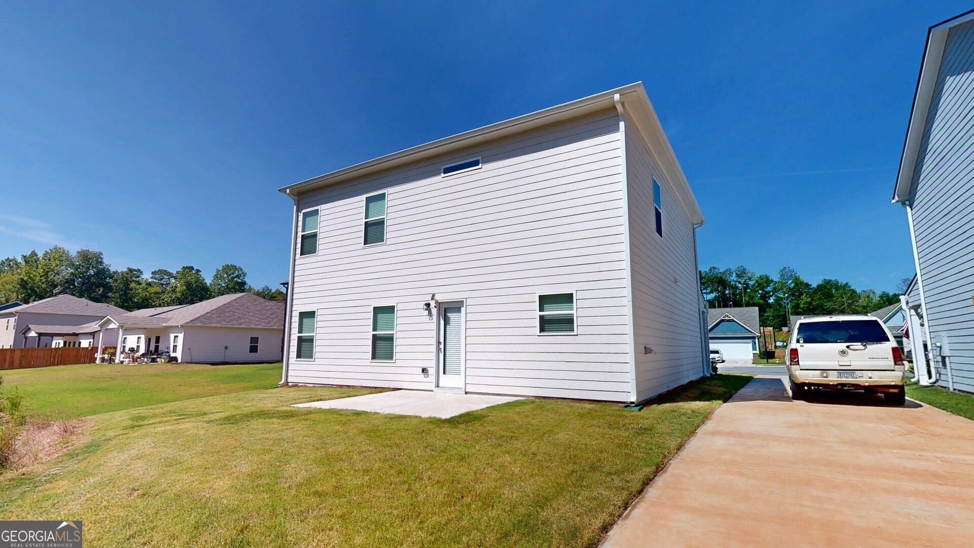 662 Blackshear Trail Property Photo 3