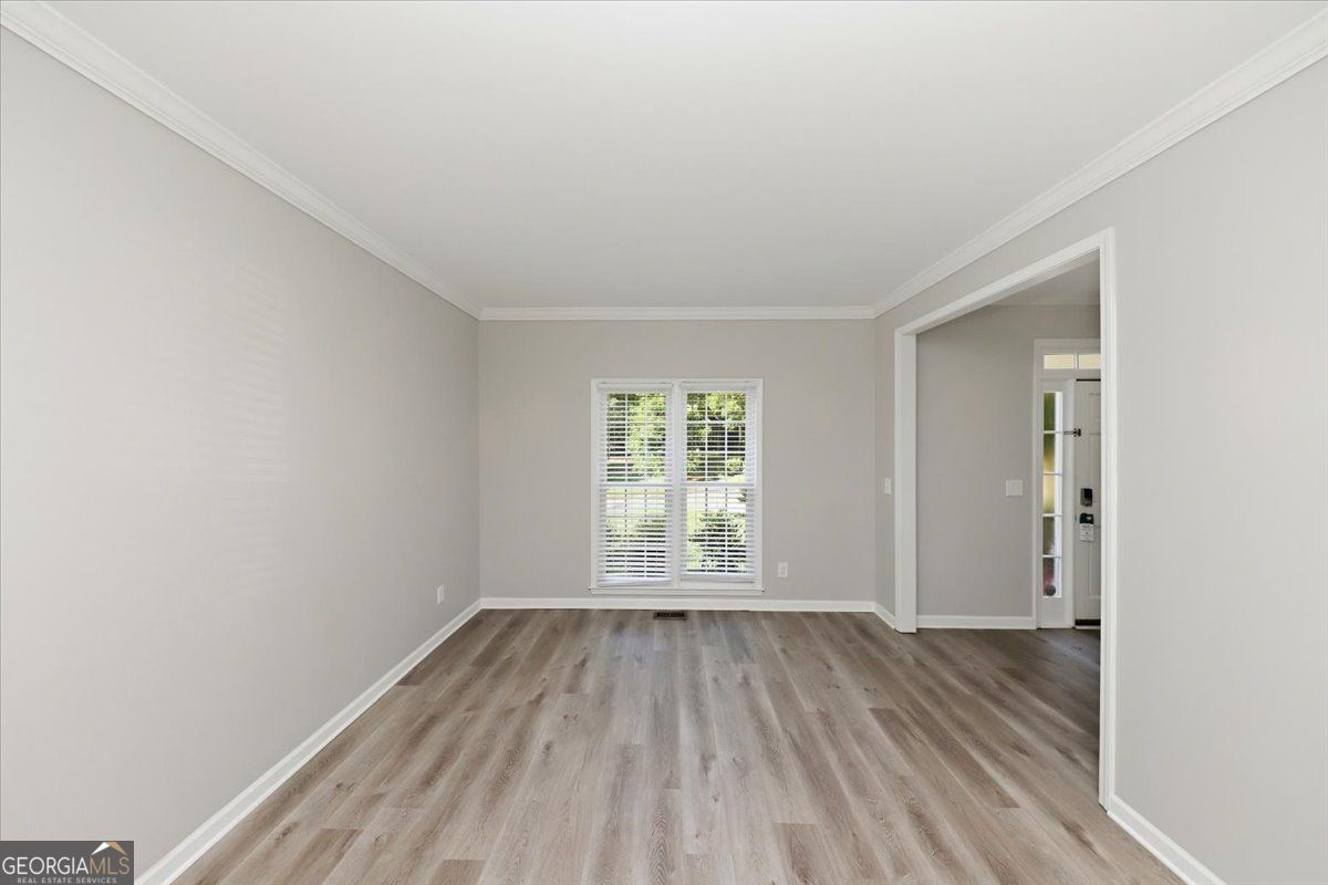 245 St Martins Drive Se Property Photo 12