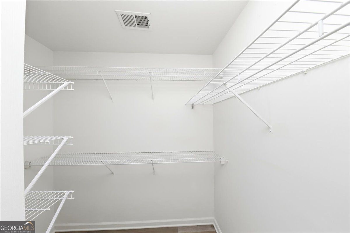 245 St Martins Drive Se Property Photo 36