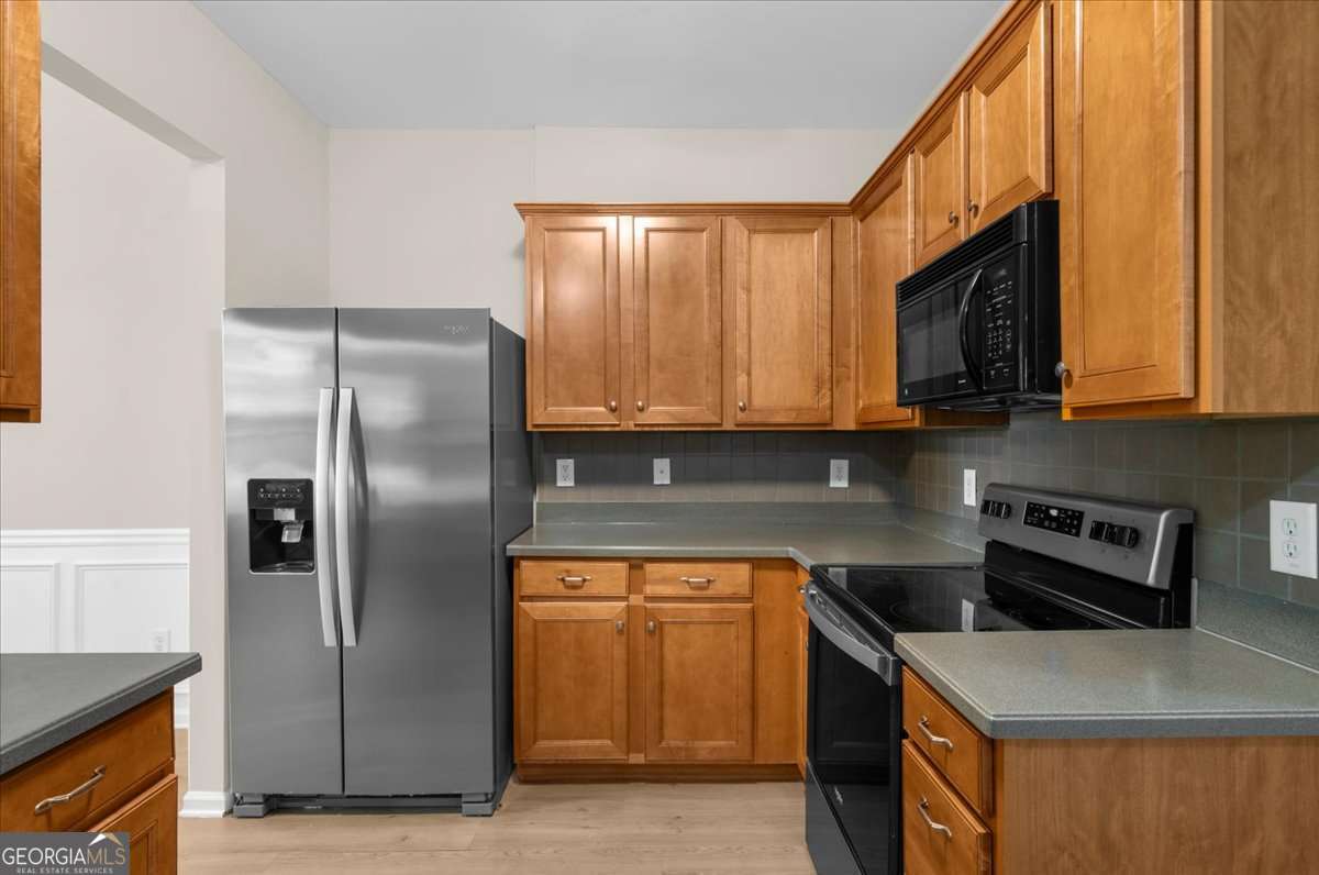 310 Stream Side Pass Property Photo 12