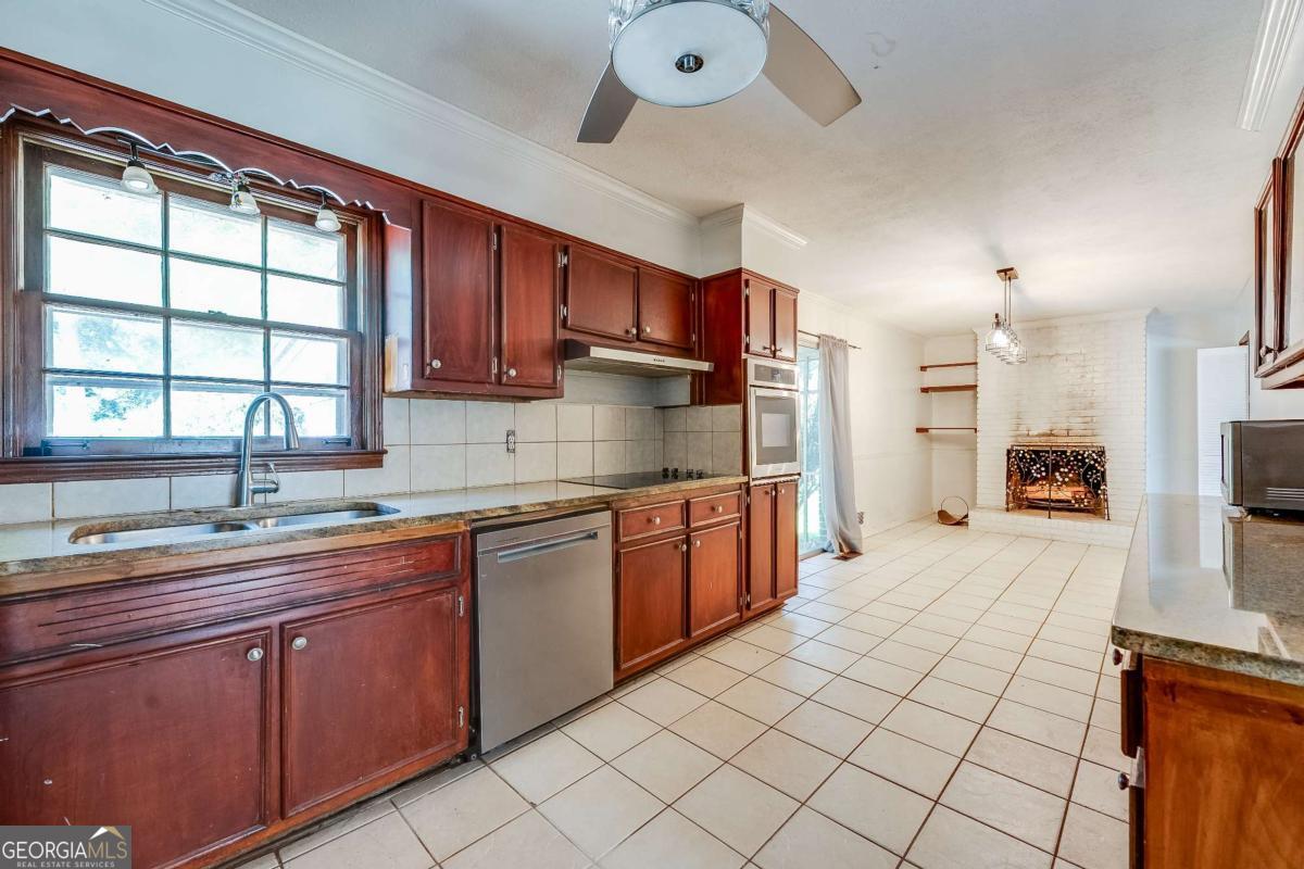 1419 Jon Juca Court Property Photo 16