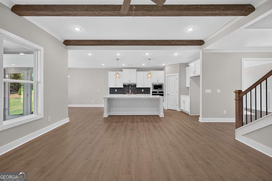 4767 E Reed Road Property Photo 10