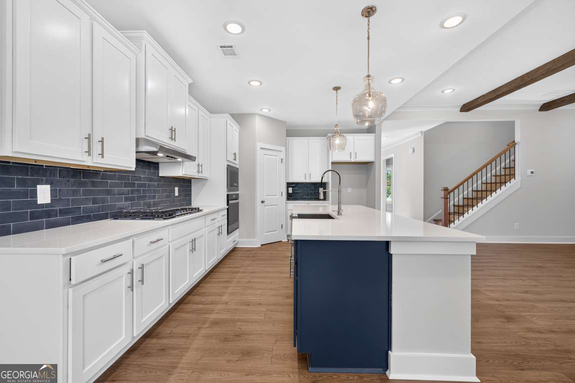 4767 E Reed Road Property Photo 12