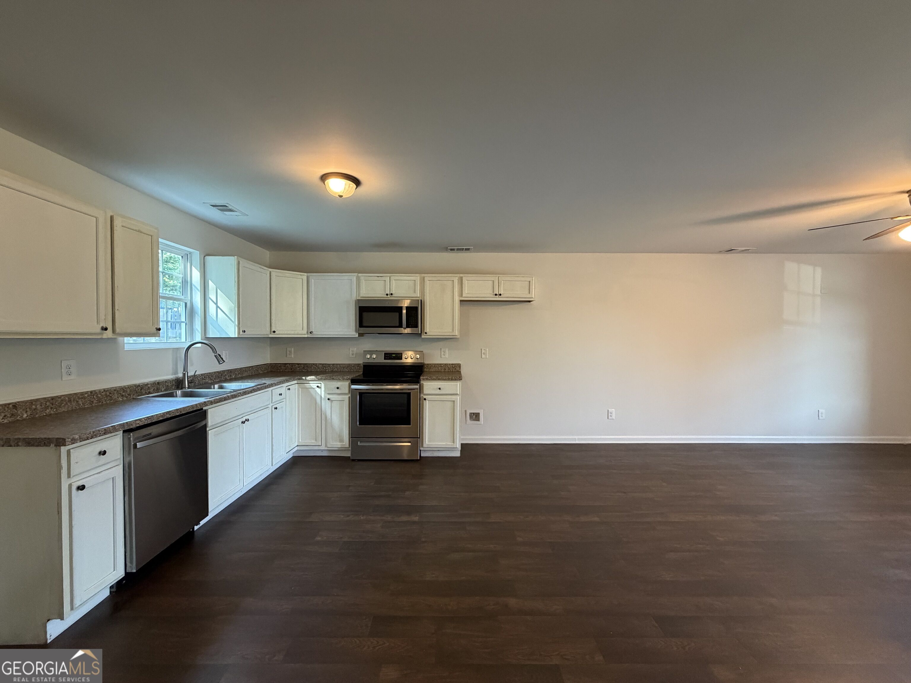 2112 Rosemary Way Property Photo 30