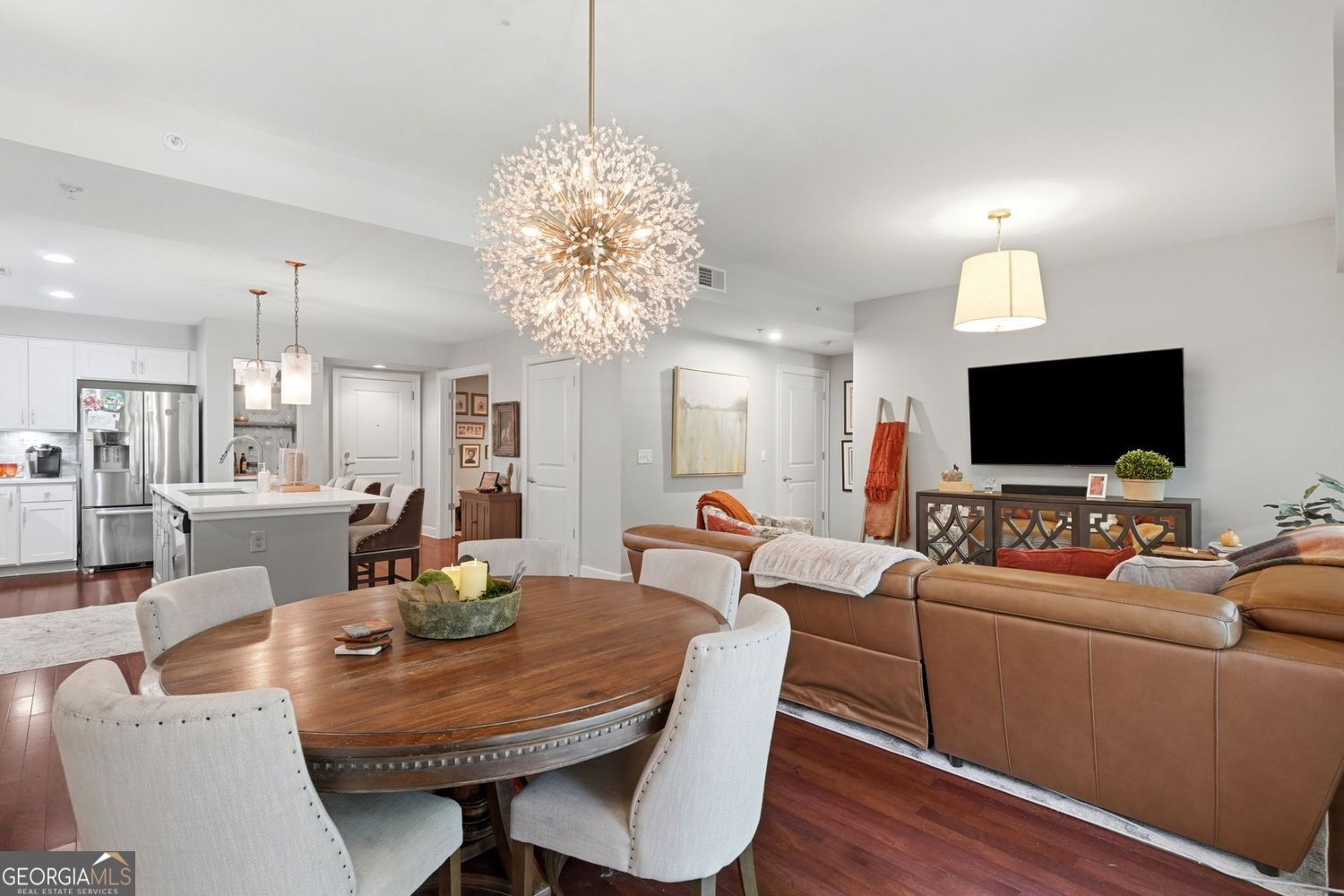 200 River Vista Drive # 317 Property Photo 1