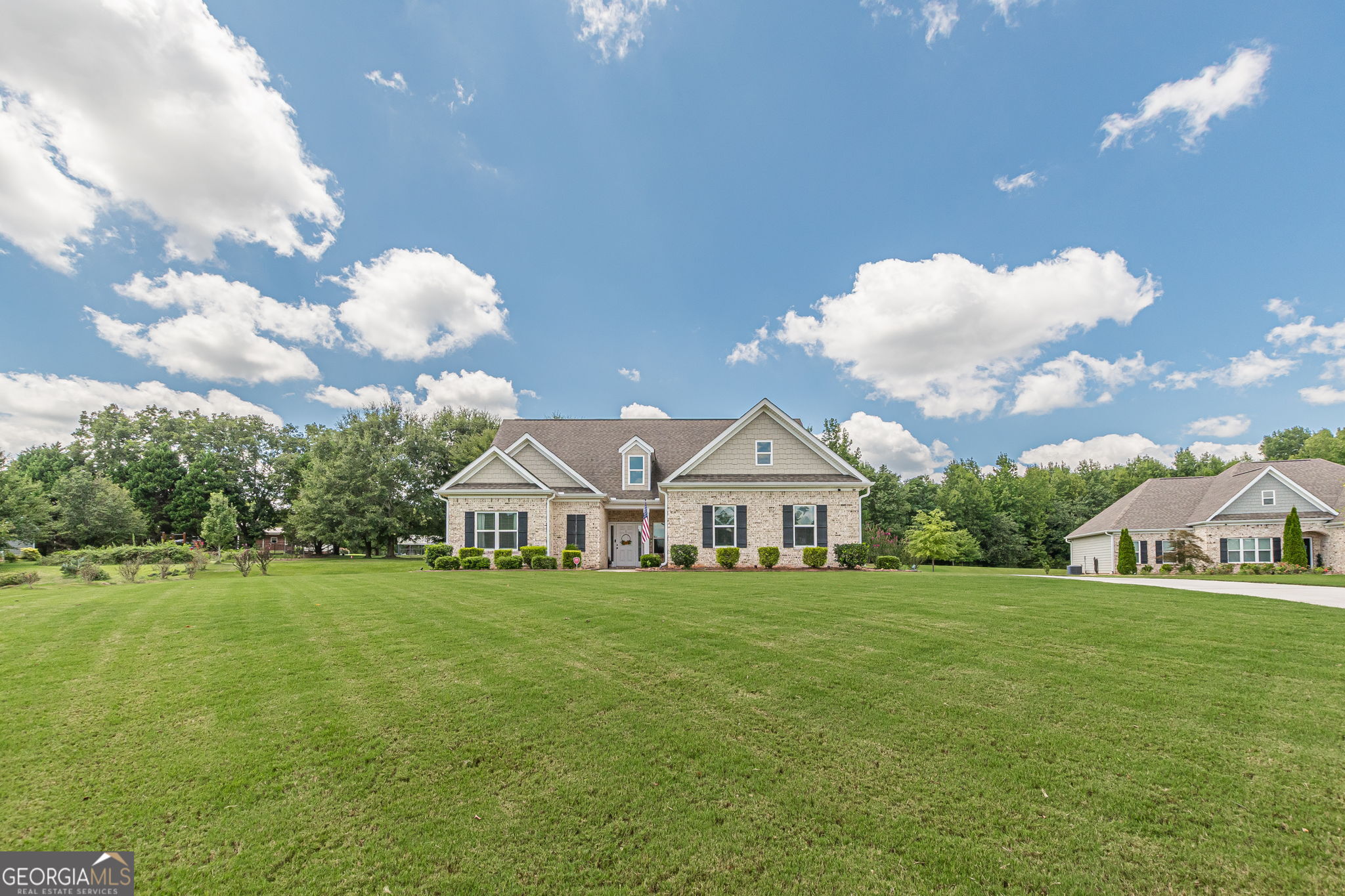 1126 Birchwood Drive Property Photo 4
