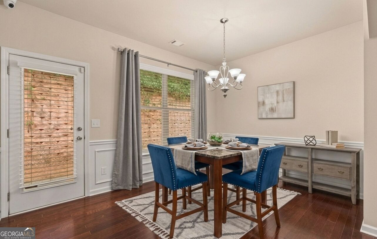 36 Grampian Way # 4 Property Photo 10