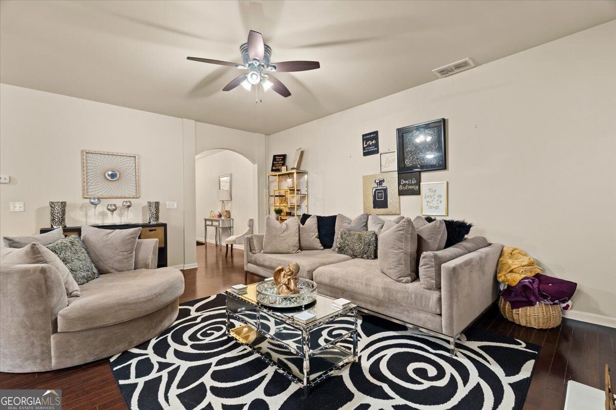 36 Grampian Way # 4 Property Photo 12