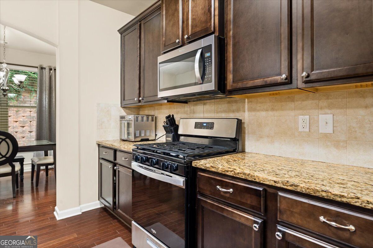 36 Grampian Way # 4 Property Photo 14
