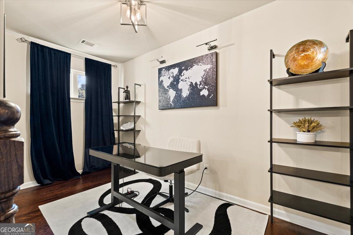 36 Grampian Way # 4 Property Photo 20