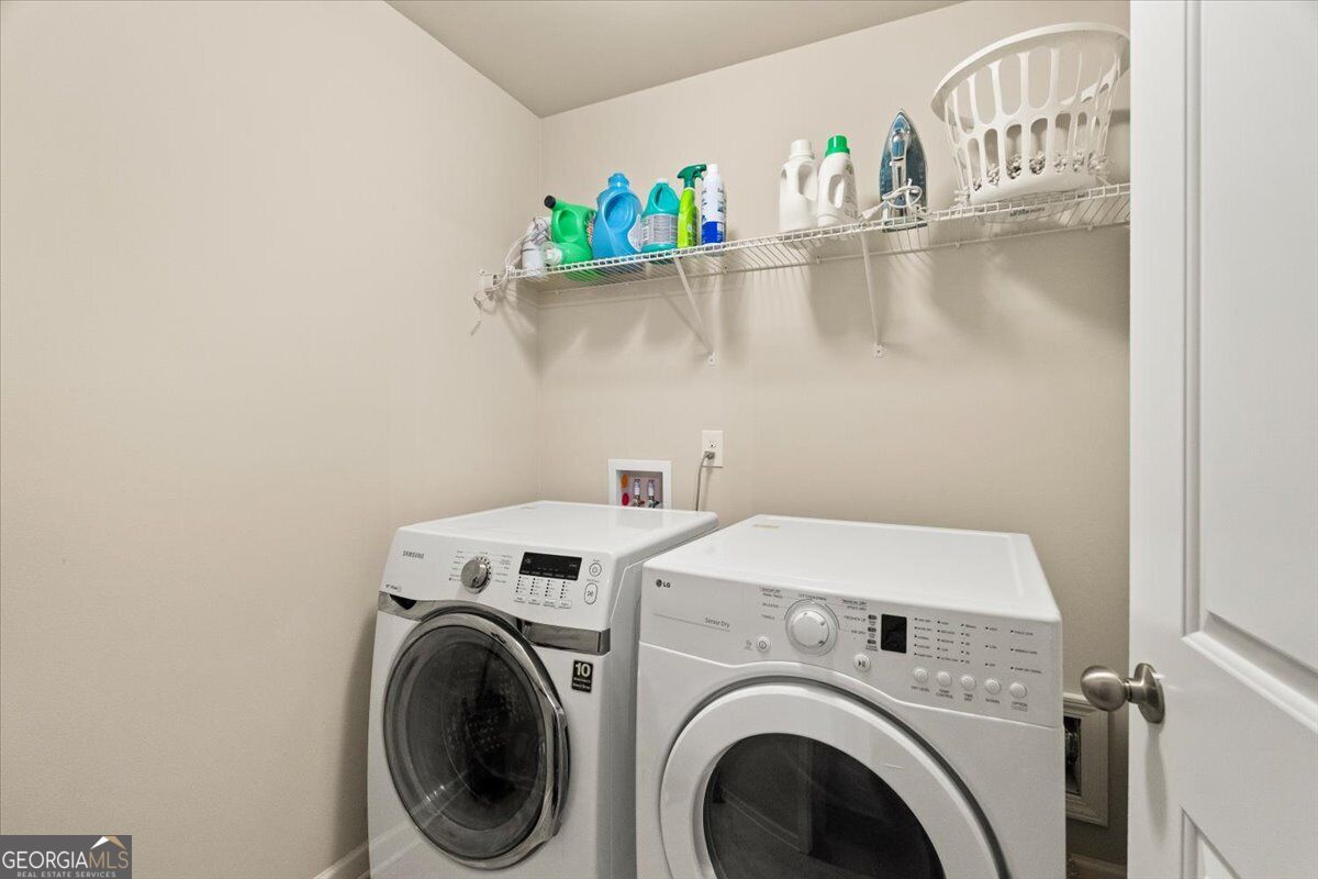 36 Grampian Way # 4 Property Photo 21