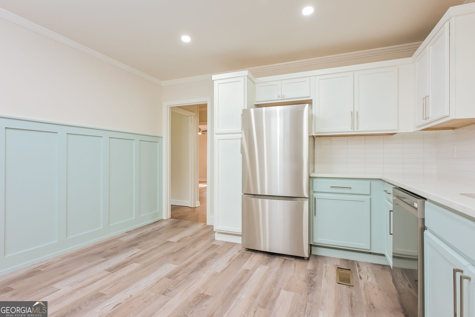 3662 Brownley Drive Property Photo 8