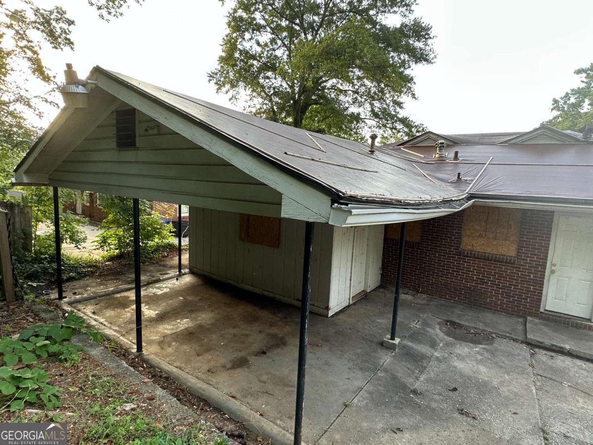 3713 Glenwood Road Property Photo 4