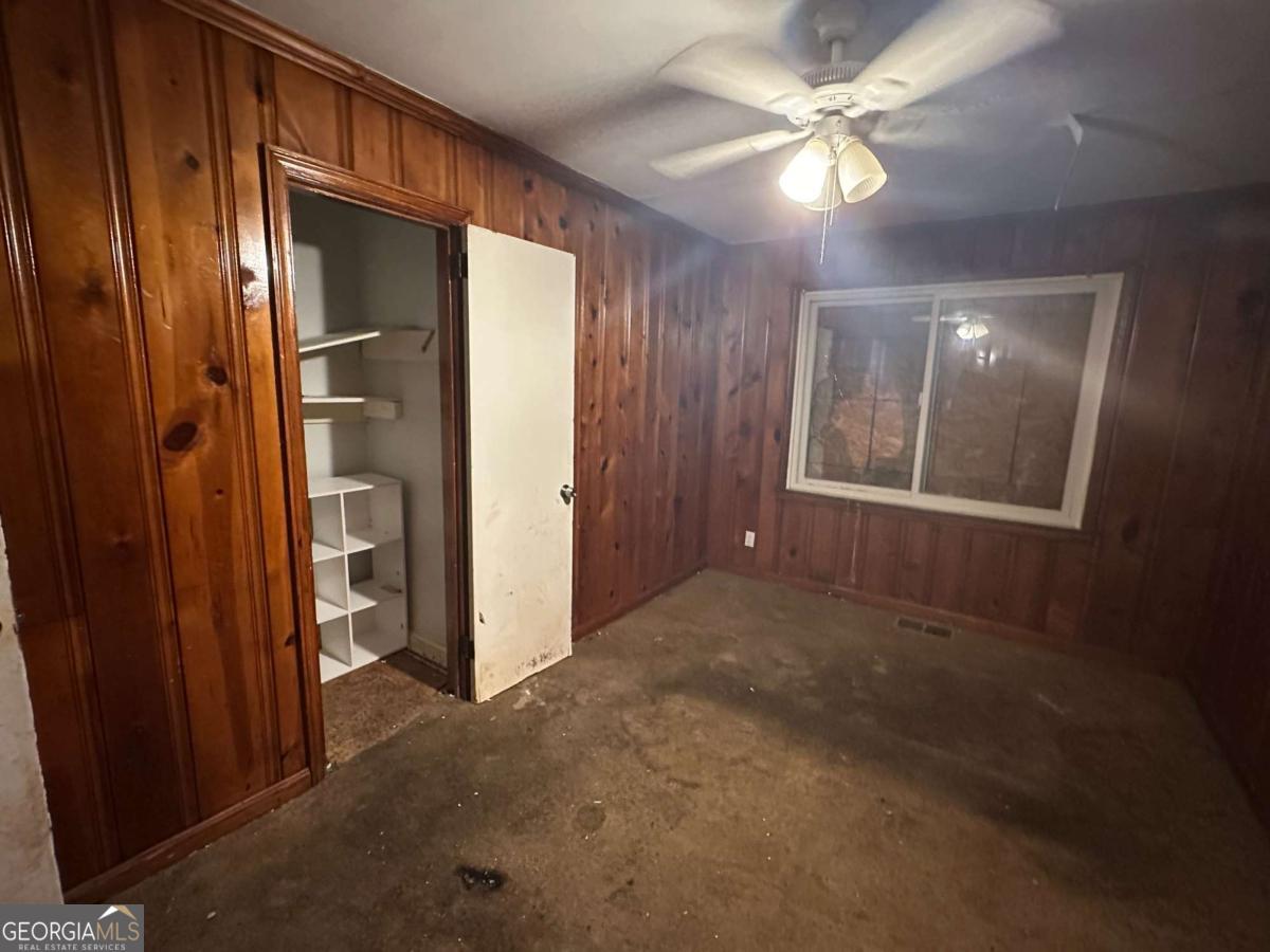 3713 Glenwood Road Property Photo 16