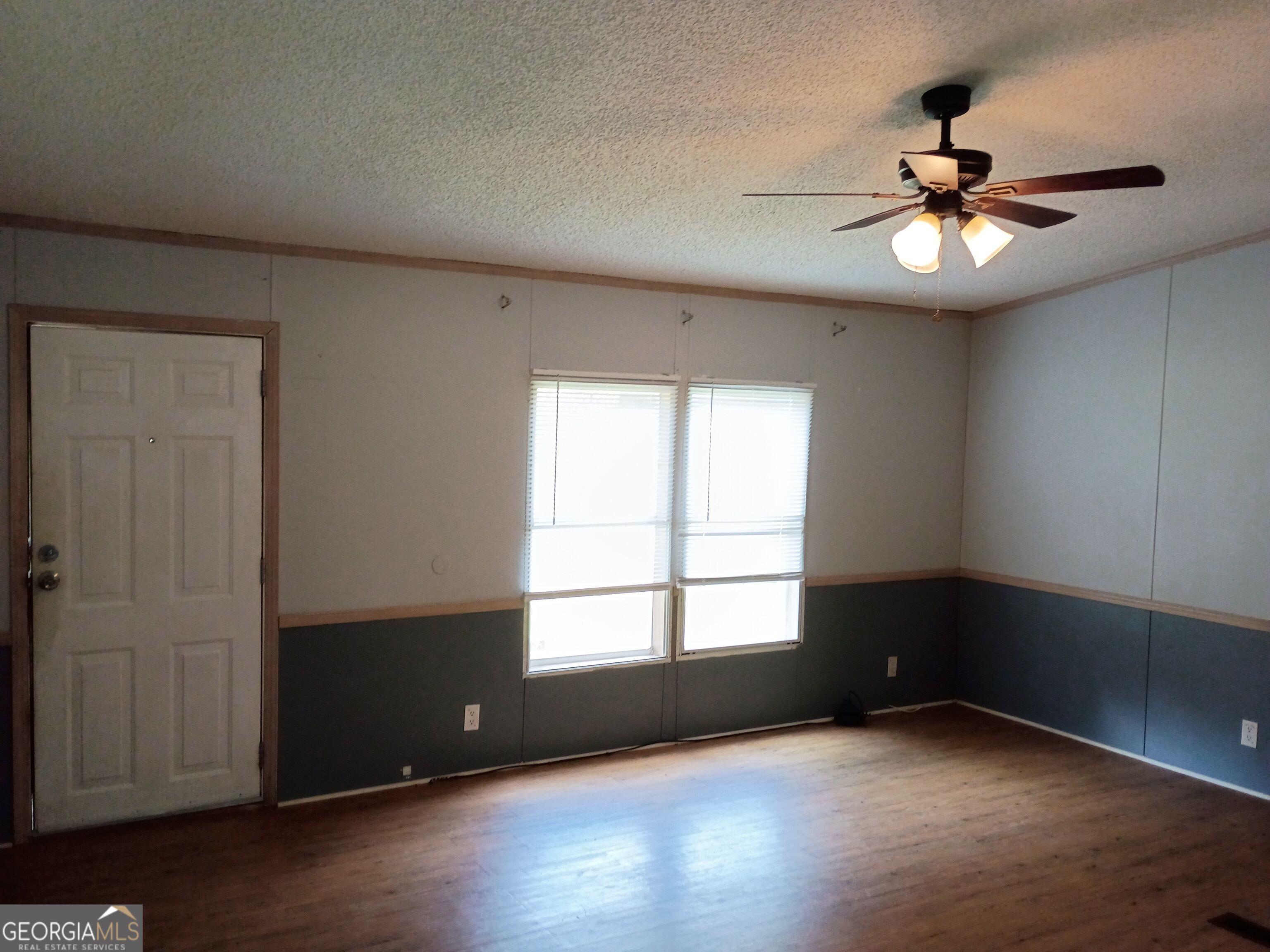 241 Oglesby Drive Property Photo 4