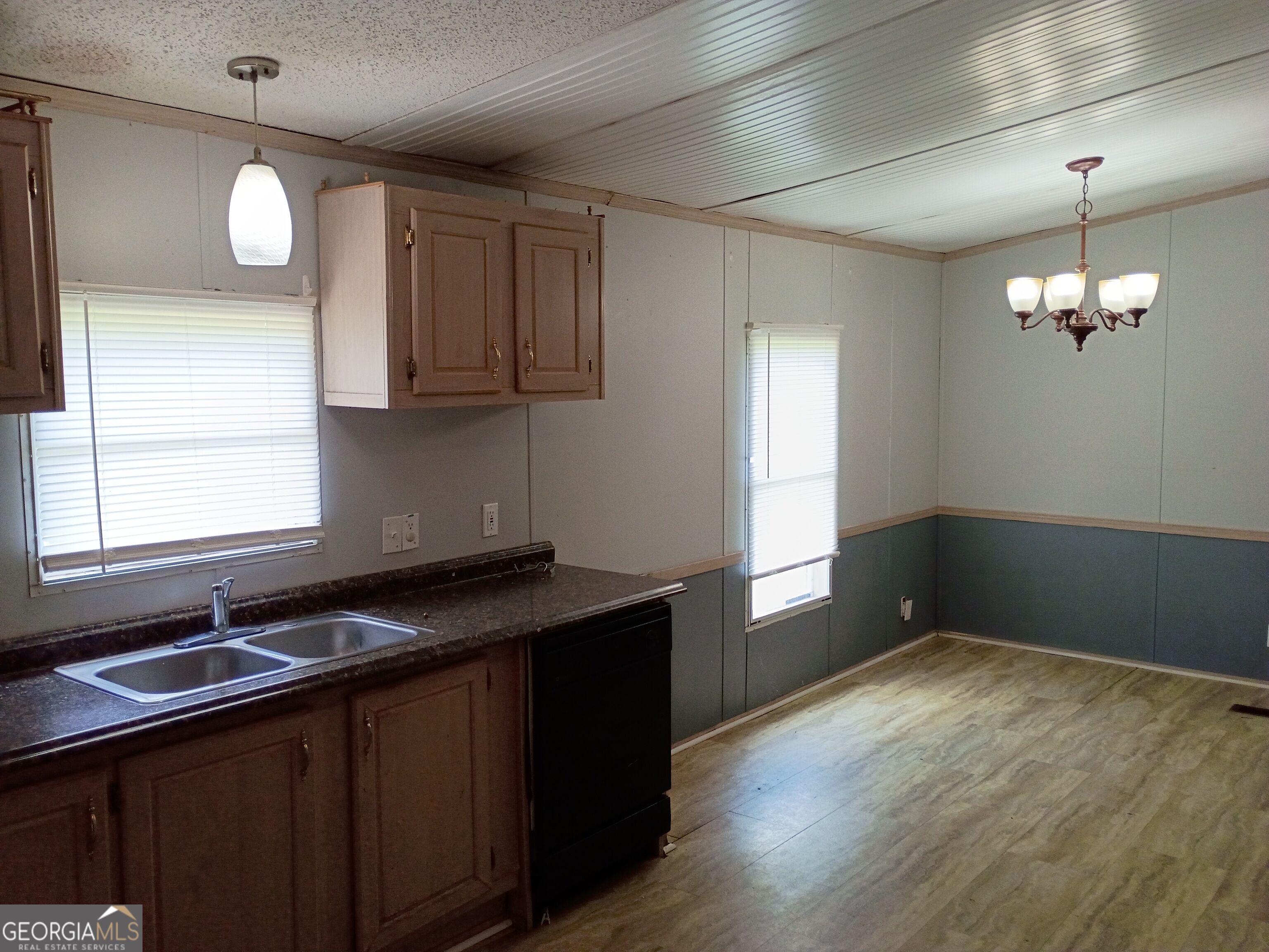 241 Oglesby Drive Property Photo 6