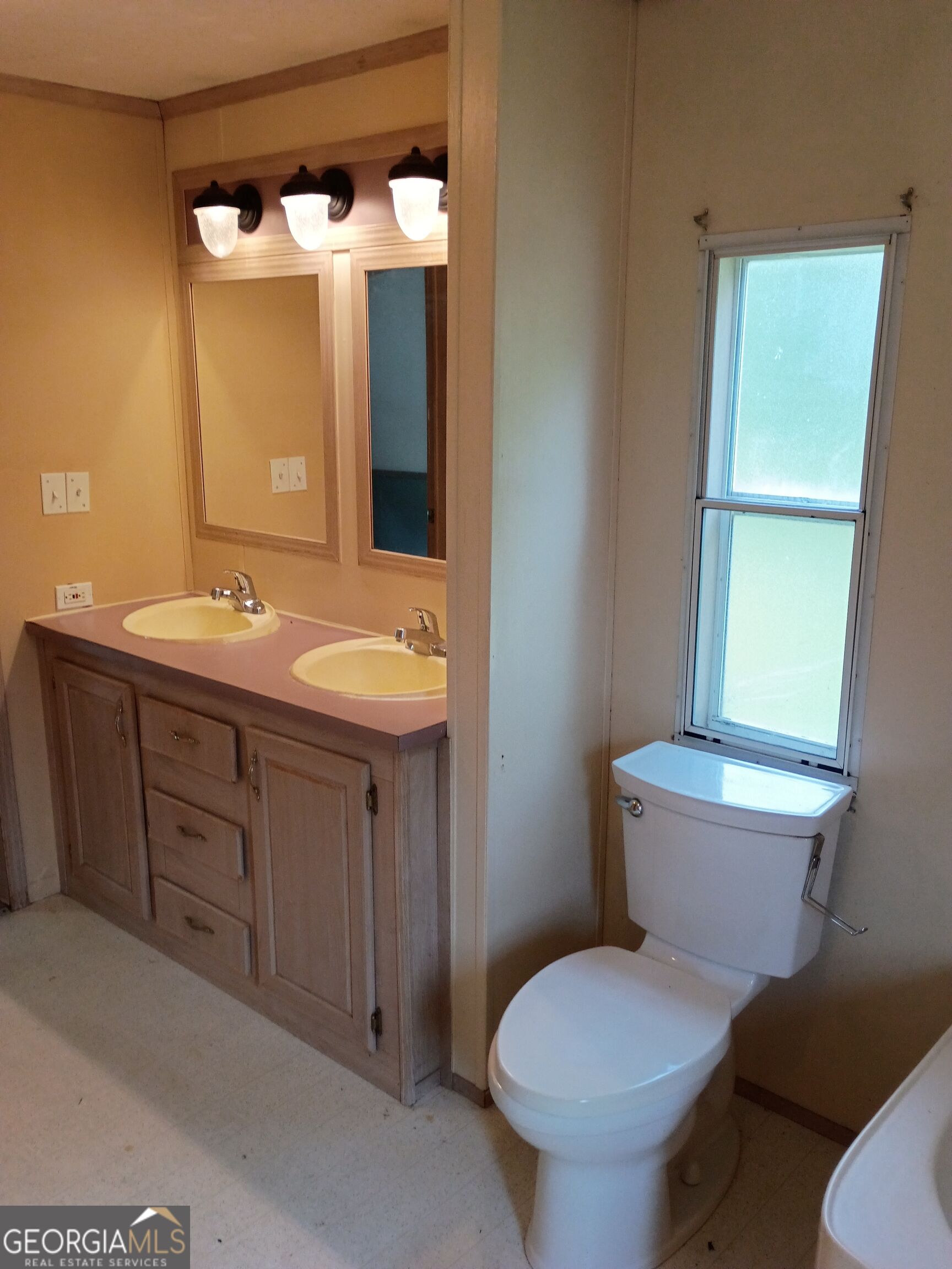 241 Oglesby Drive Property Photo 14
