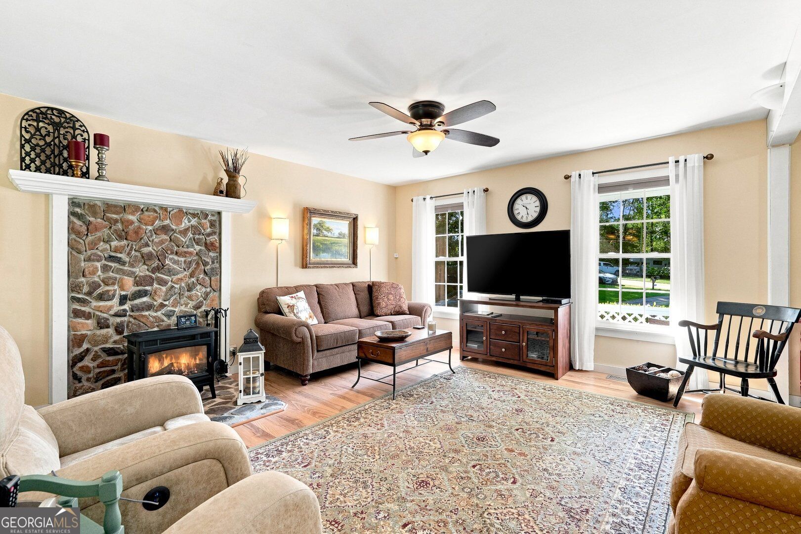 1423 Enchanted Lake Drive Nw Property Photo 7