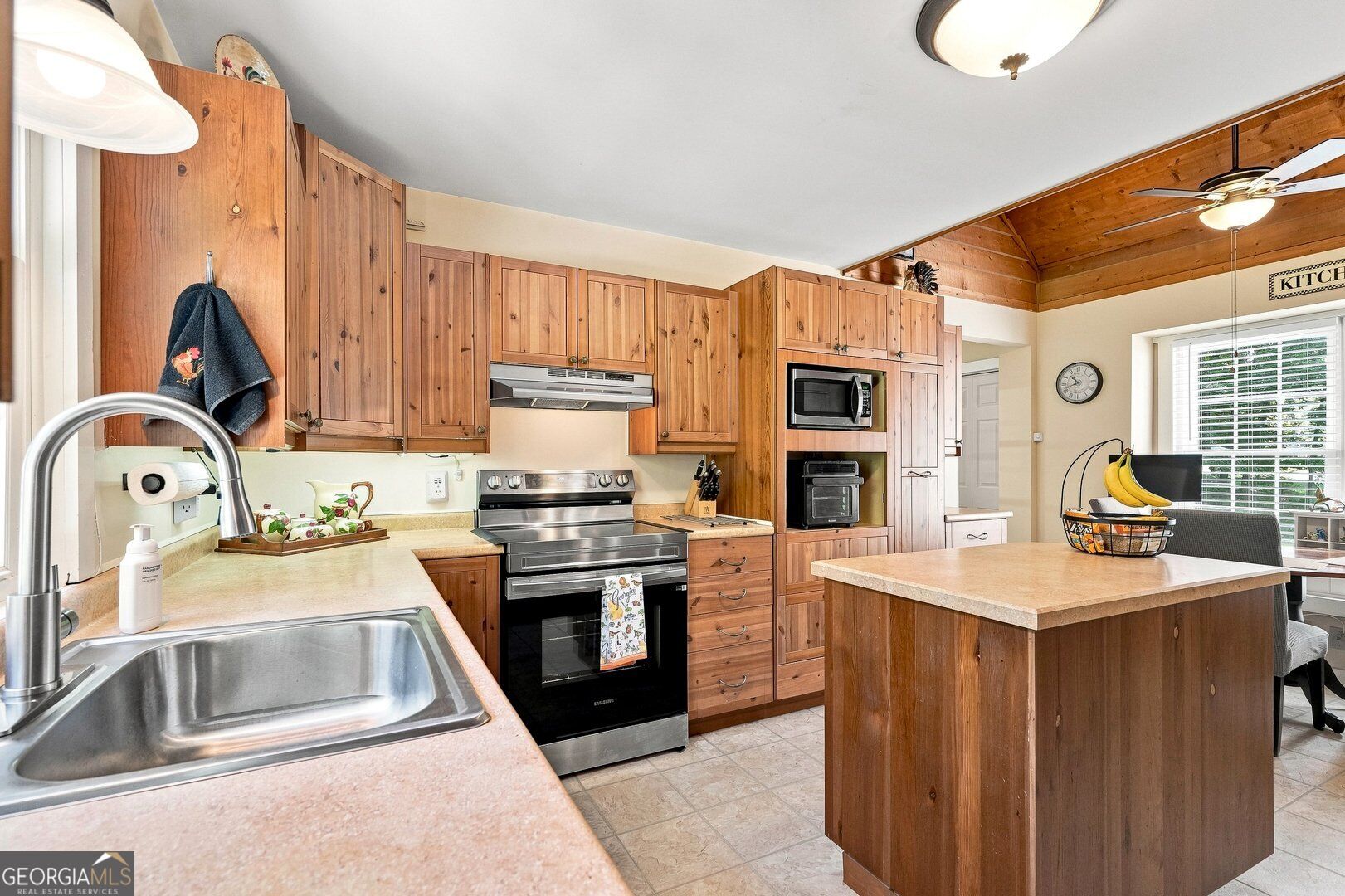 1423 Enchanted Lake Drive Nw Property Photo 14