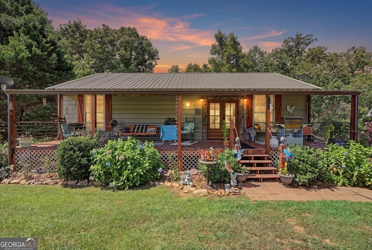 5119 E Highway 166 Property Photo 1