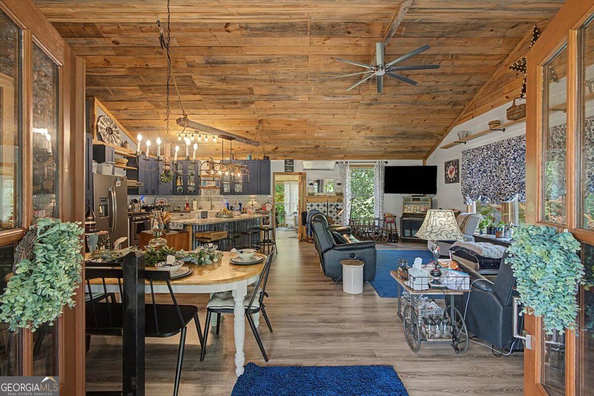 5119 E Highway 166 Property Photo 5