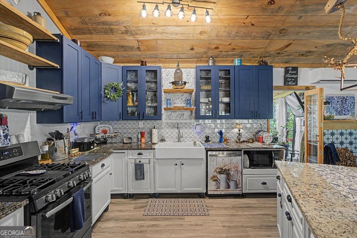 5119 E Highway 166 Property Photo 15