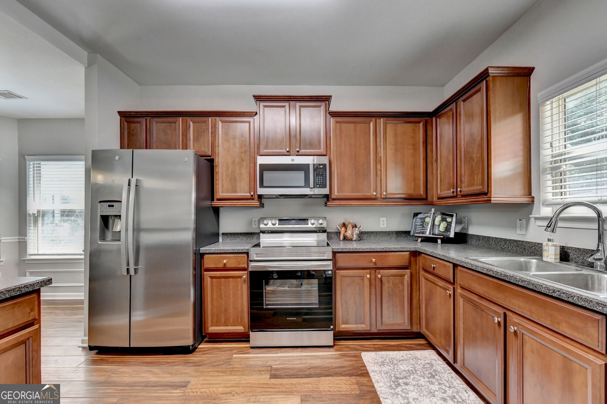 7040 Silk Tree Pointe Property Photo 18