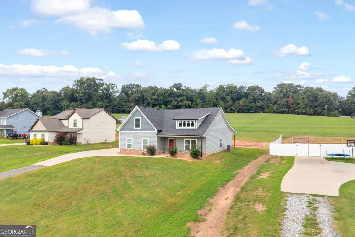 1220 Walters Road Property Photo 4