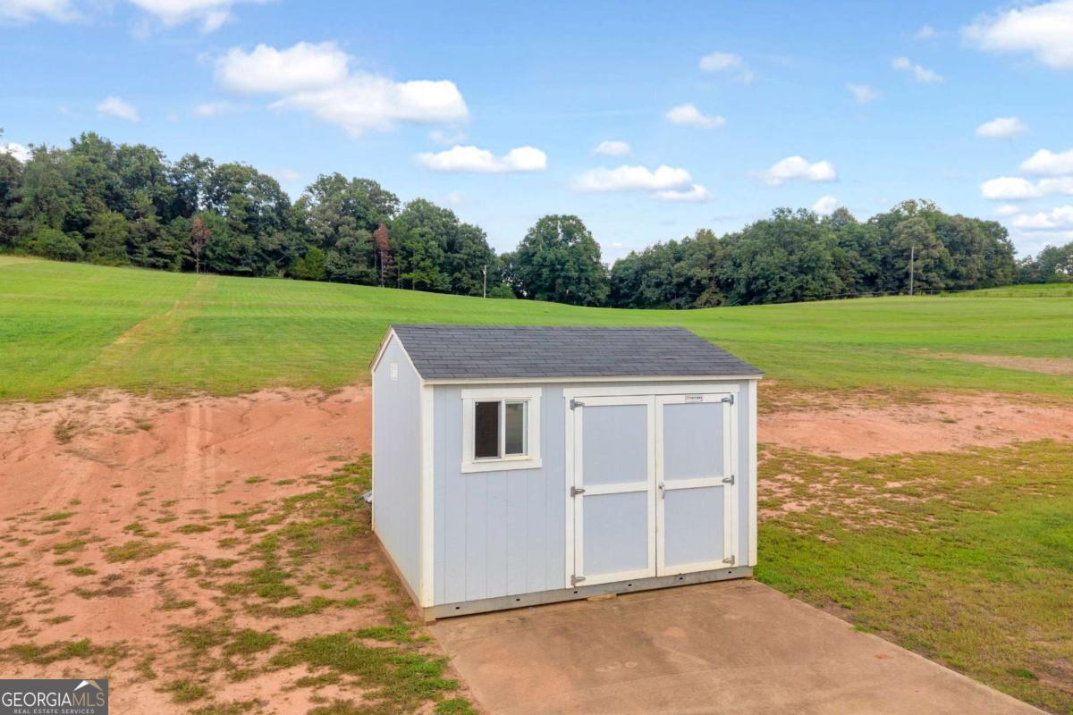 1220 Walters Road Property Photo 8