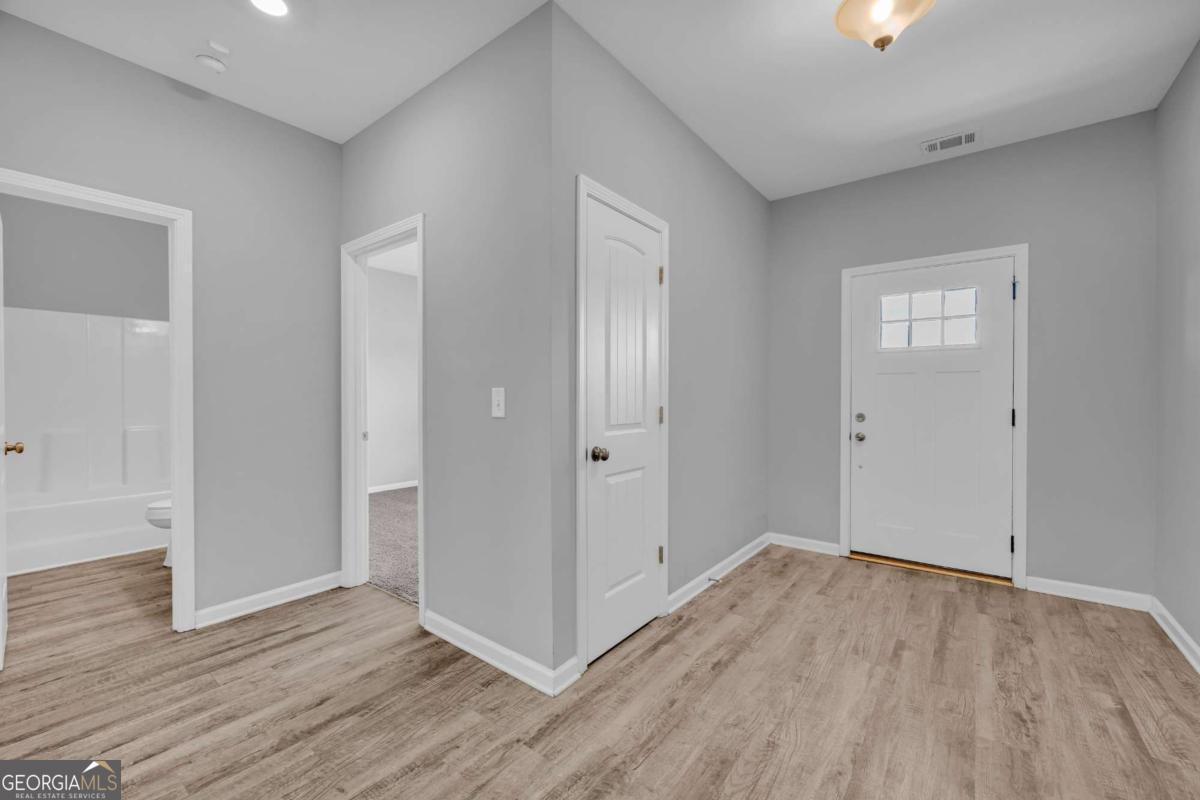 1220 Walters Road Property Photo 12