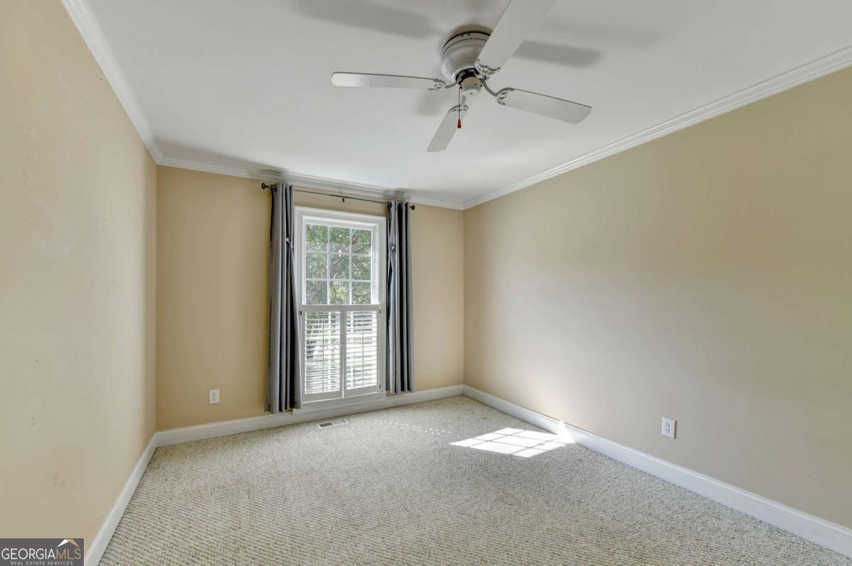 611 Iris Lane Property Photo 34
