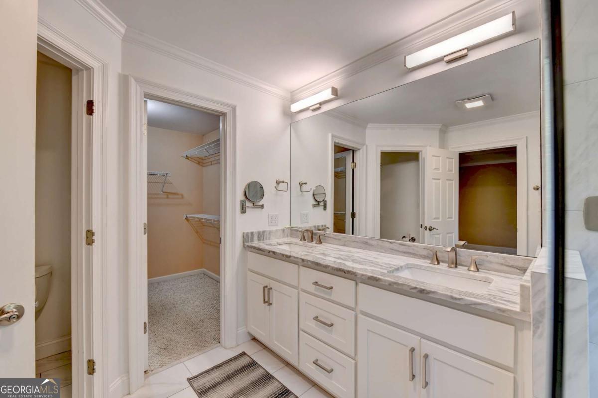 611 Iris Lane Property Photo 48