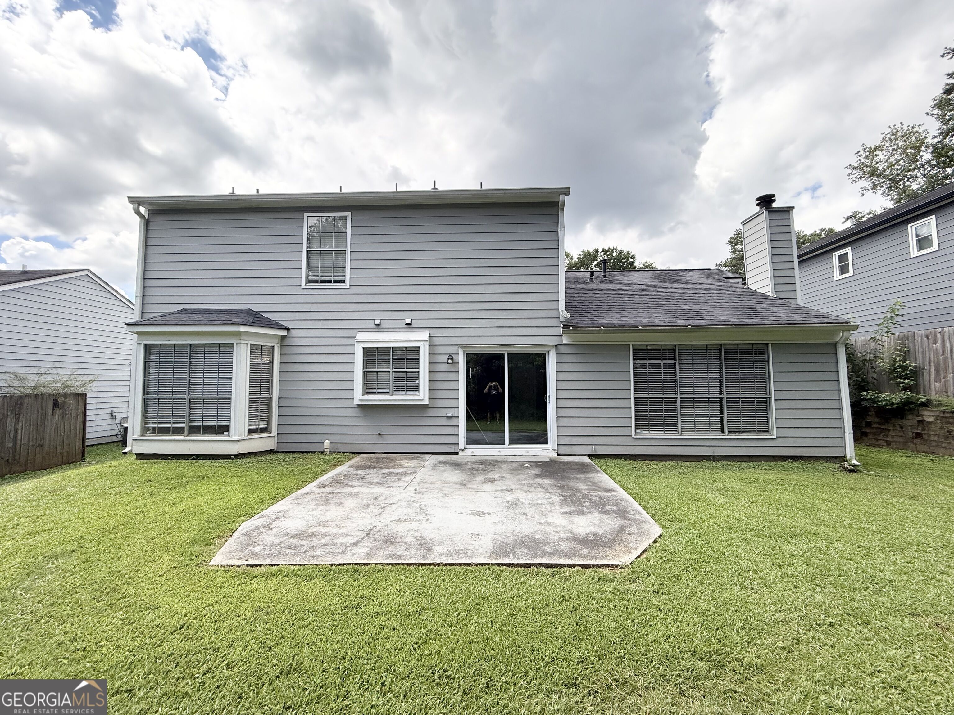 6563 Eastbriar Drive Property Photo 10