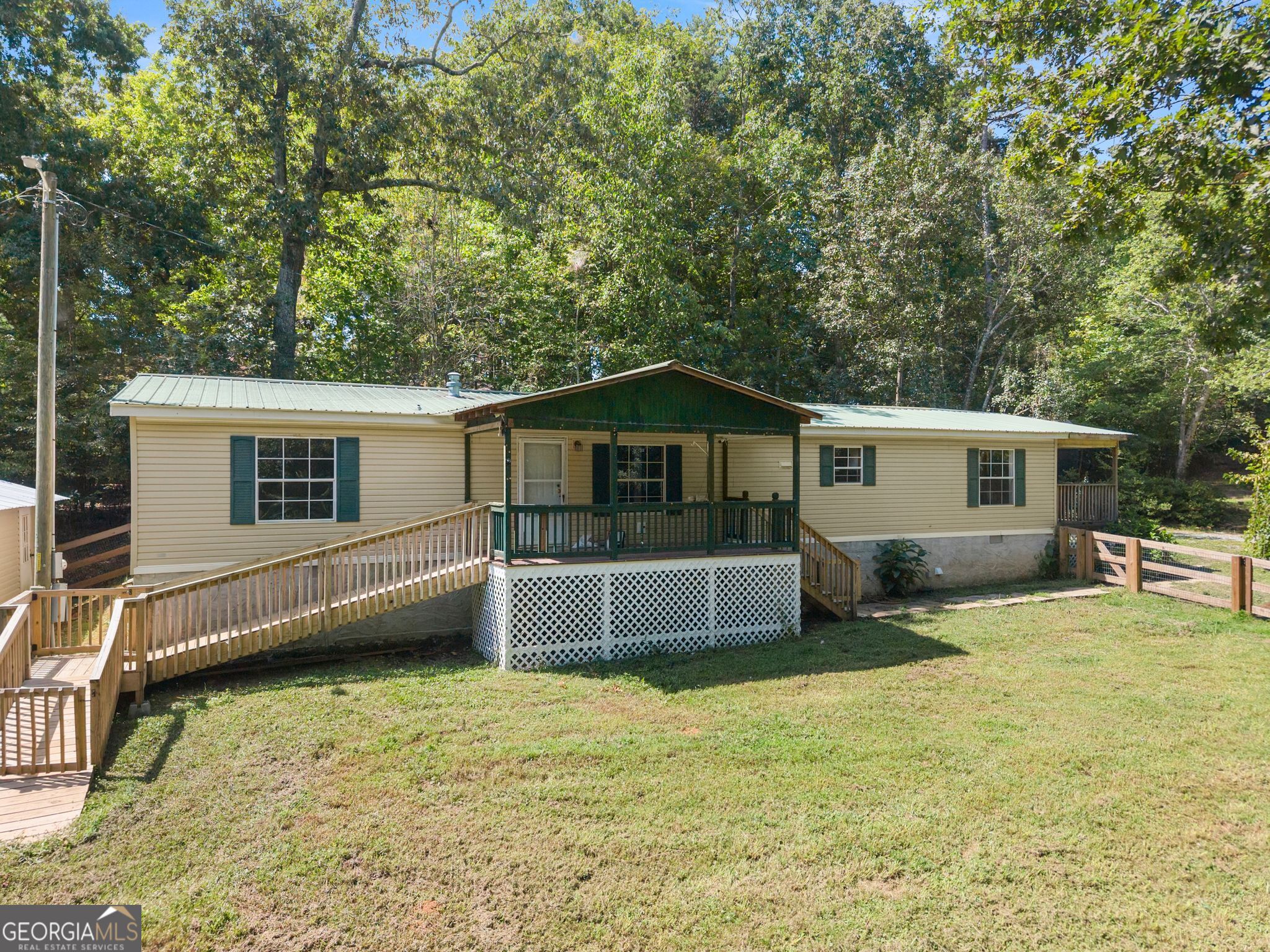6220 Lee Lane Property Photo 1