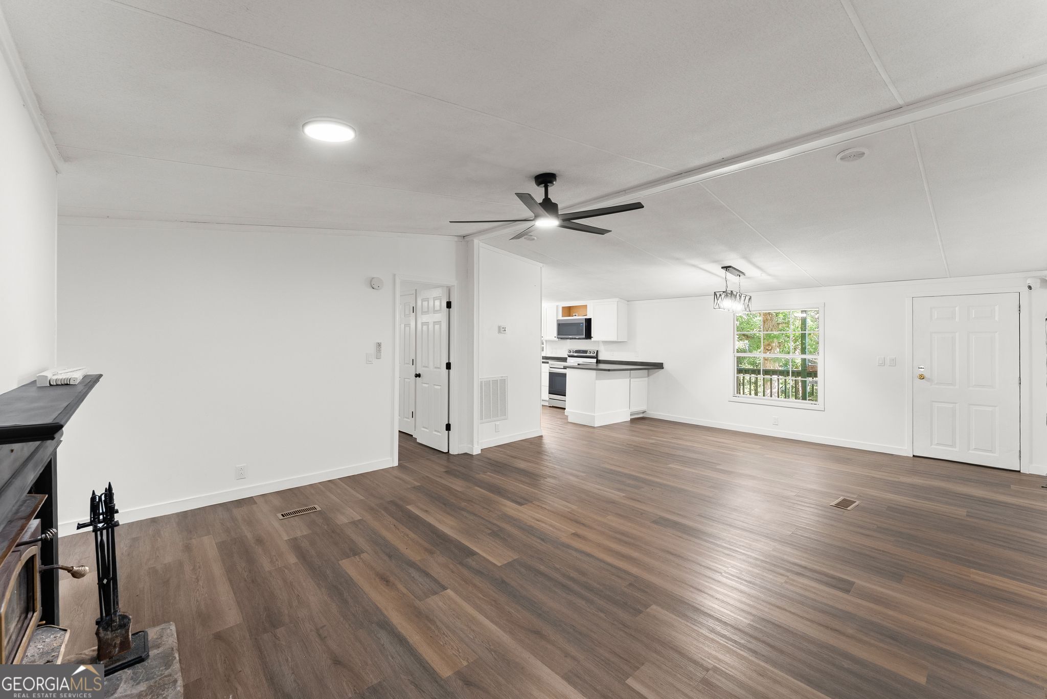 6220 Lee Lane Property Photo 15