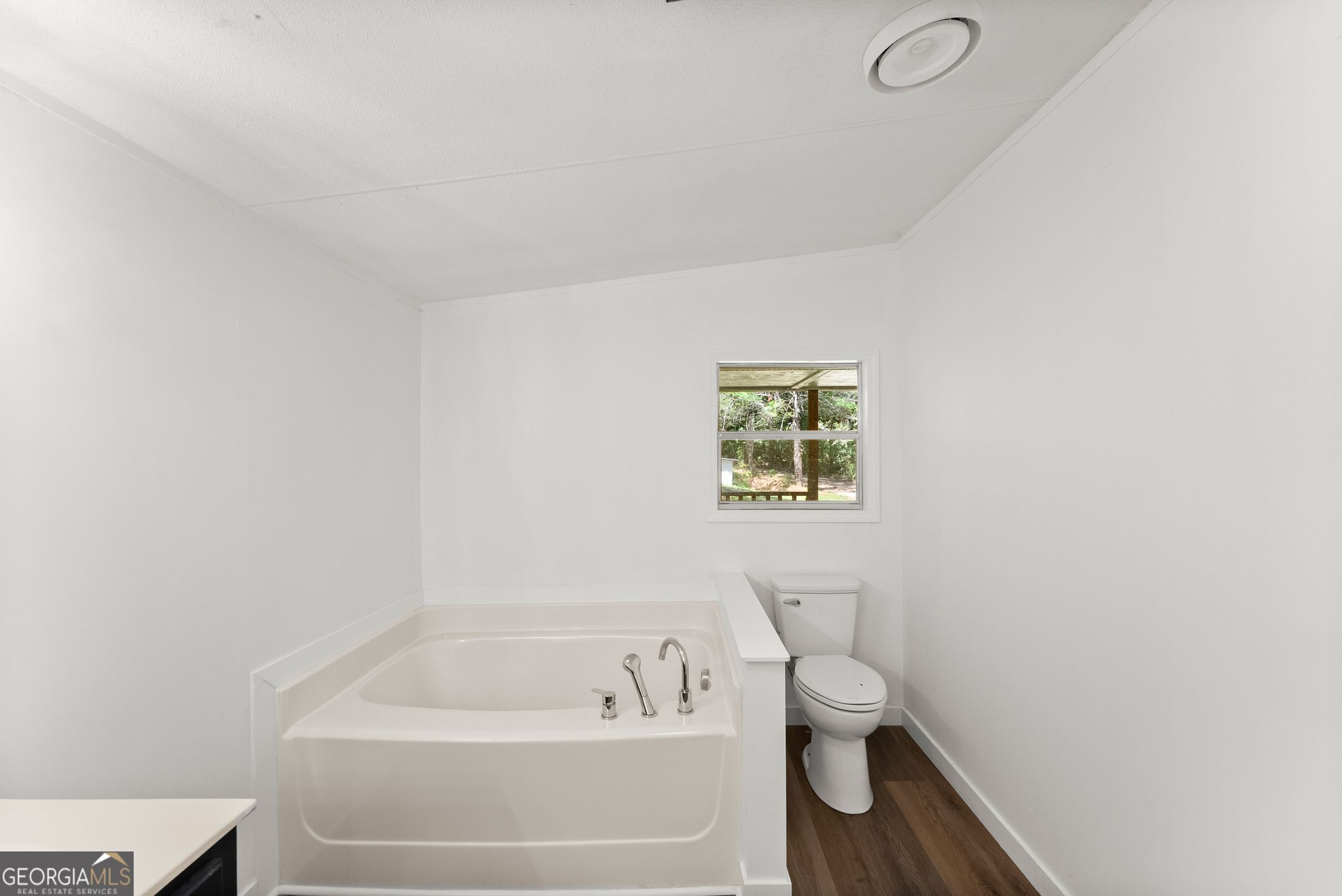 6220 Lee Lane Property Photo 26