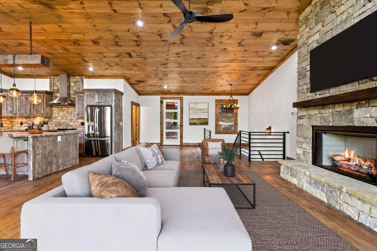 65 Wolf Creek Heights Property Photo 8