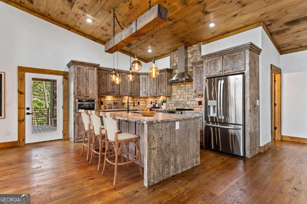 65 Wolf Creek Heights Property Photo 13